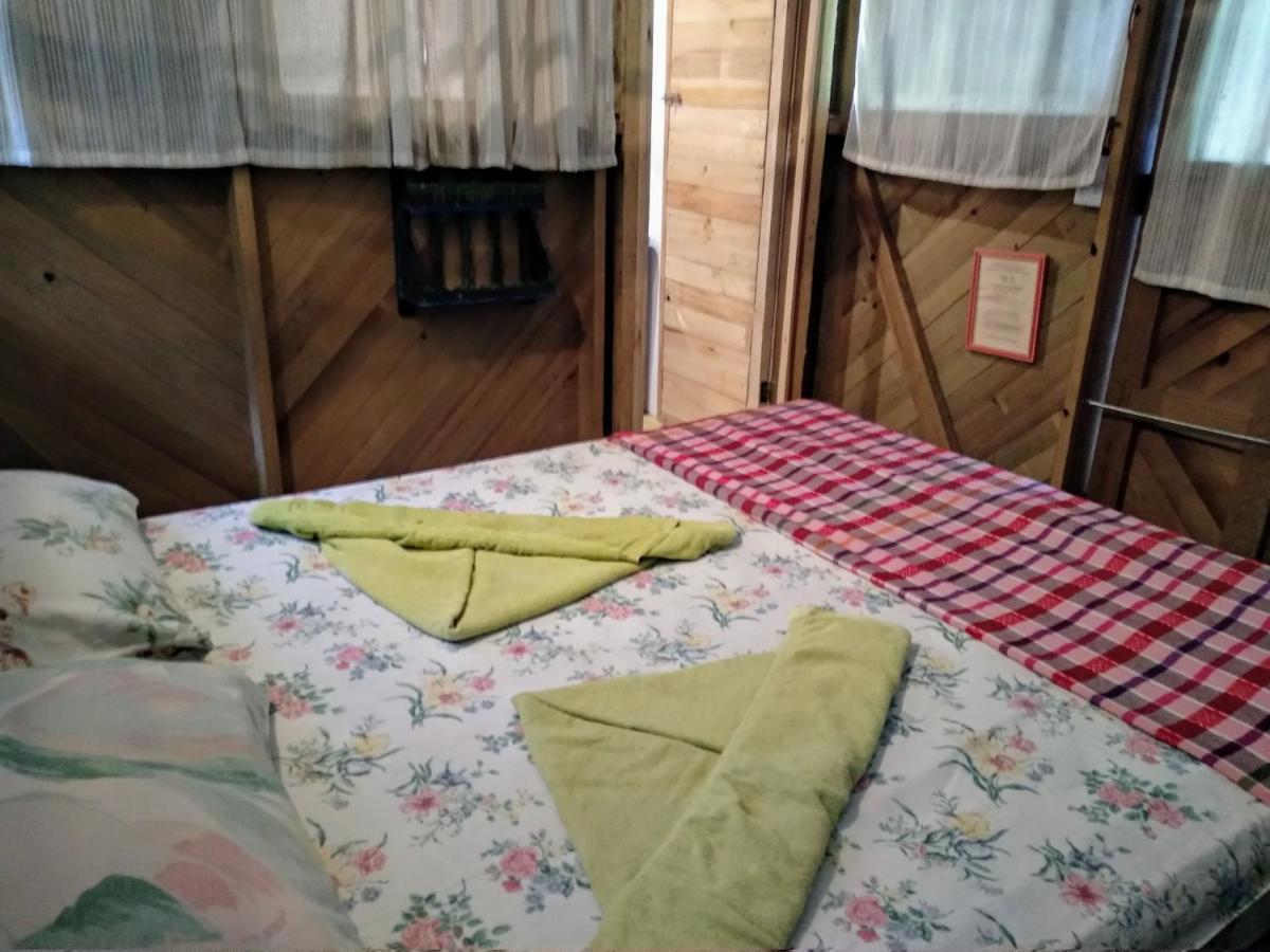 ליווינגסטון Hotel La Casa Rosada מראה חיצוני תמונה